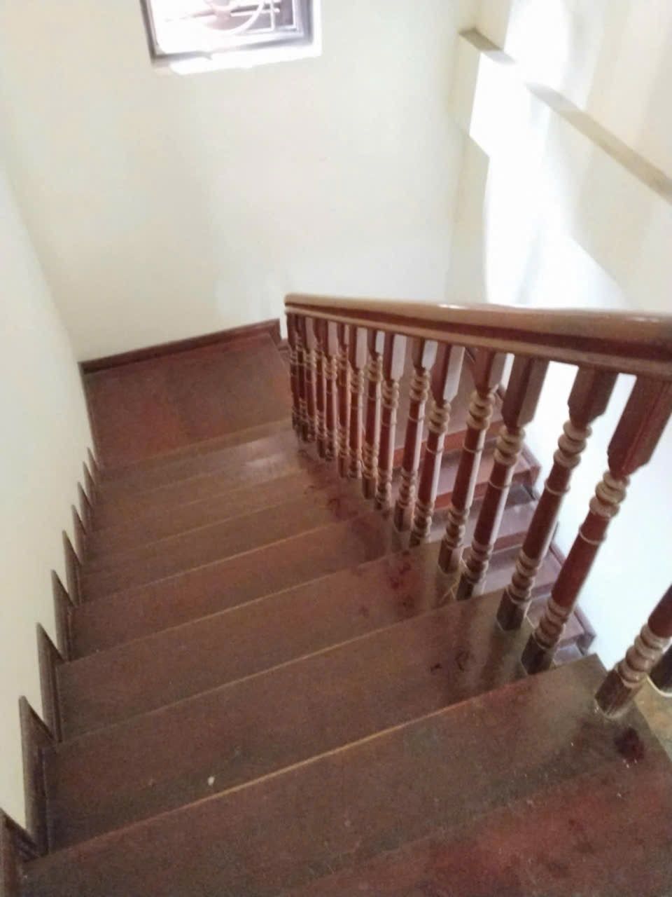 Bán gấp nhà lô góc Văn Quán, Hà Đông: 76m², 4 tầng, kinh doanh tốt, dòng tiền 300tr/năm