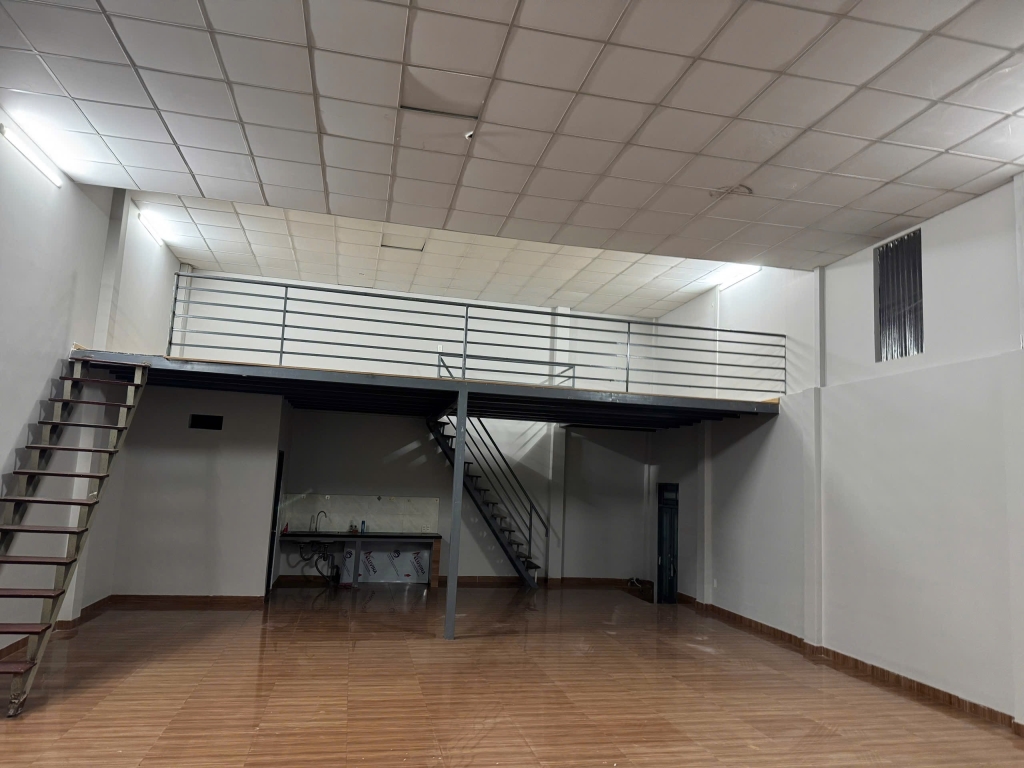 Cho thuê kho xưởng đa dạng diện tích (130m2 - 500m2) tại Ngã Tư Ga, Quận 12