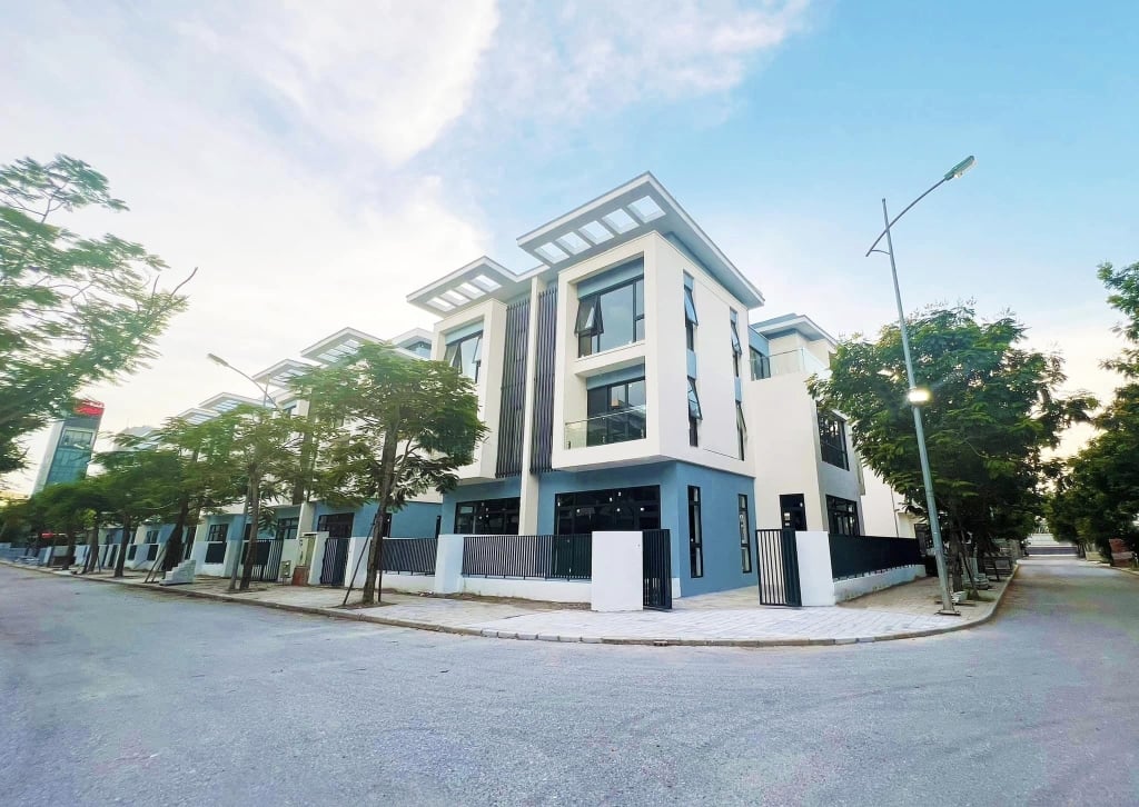 Cho thuê biệt thự Dương Nội 200m², hoàn thiện đẹp, đa mục đích, gần Aeon Mall