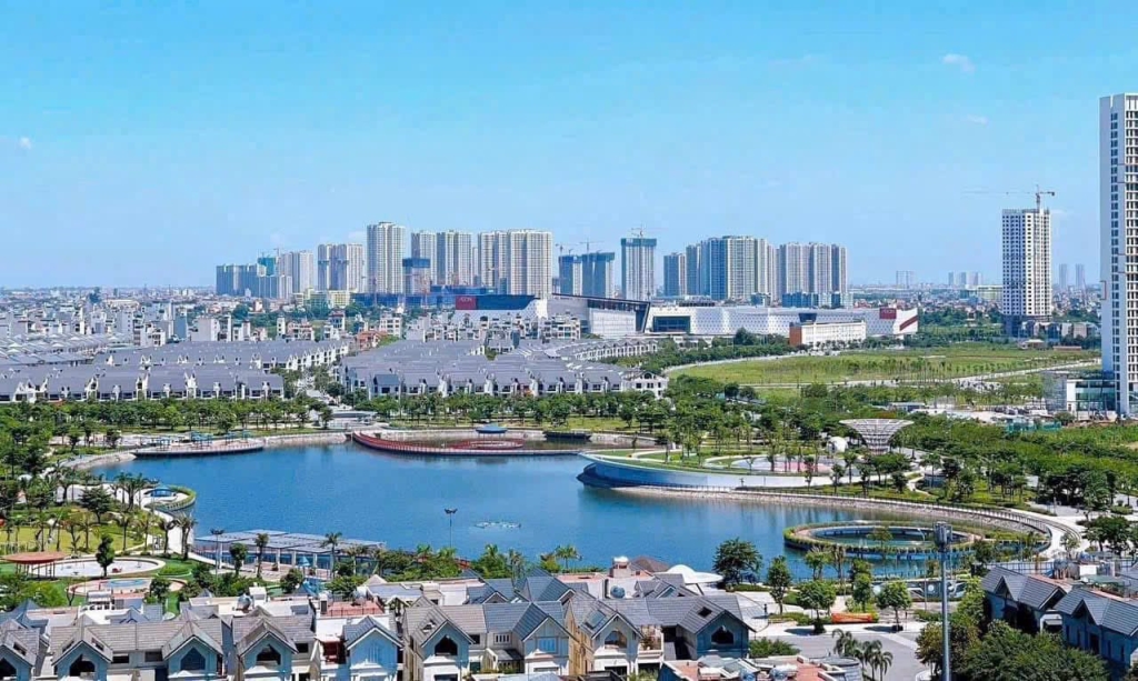 Cho thuê gấp biệt thự Dương Nội 200m², 600m² sử dụng, kinh doanh đa ngành, gần Aeon Mall