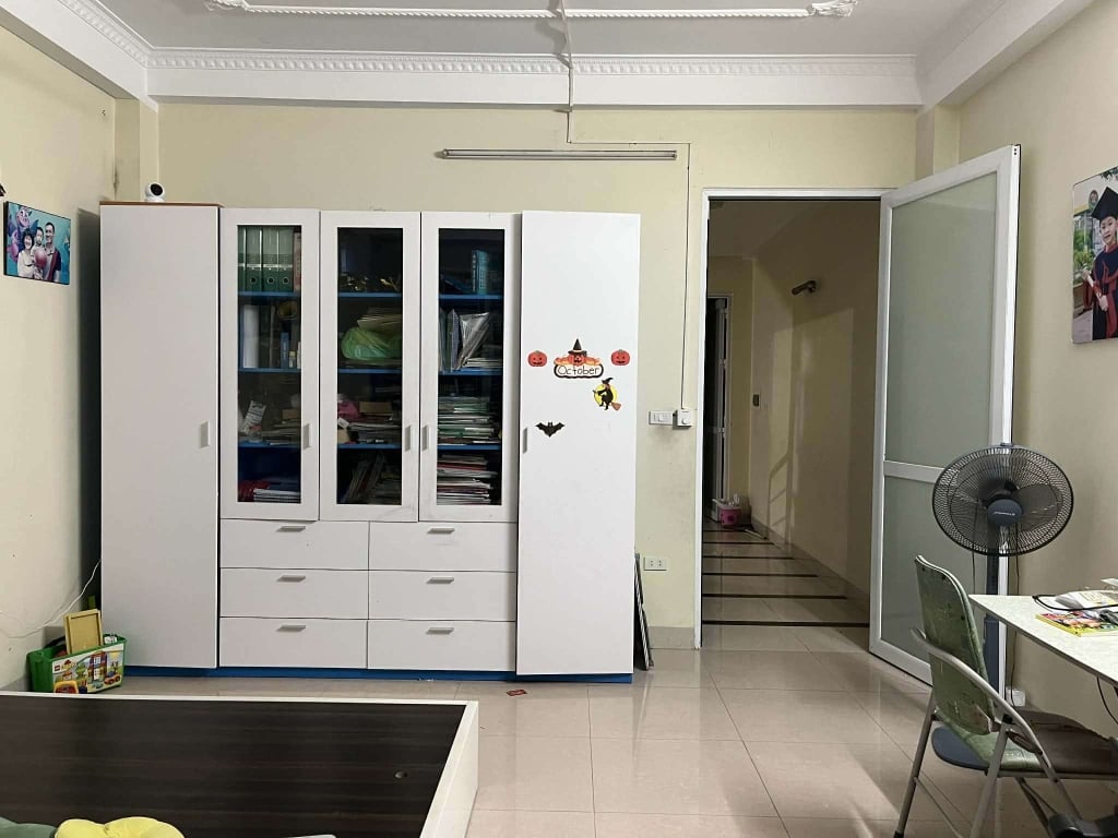 Cho thuê nhà liền kề 5 tầng Văn Quán, mặt tiền ô tô tránh, lý tưởng làm văn phòng
