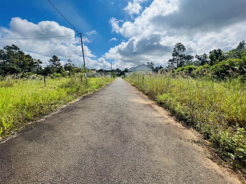 Bán đất hẻm ô tô thông Triệu Quang Phục, Bảo Lộc - 285m2, 1.85 tỷ