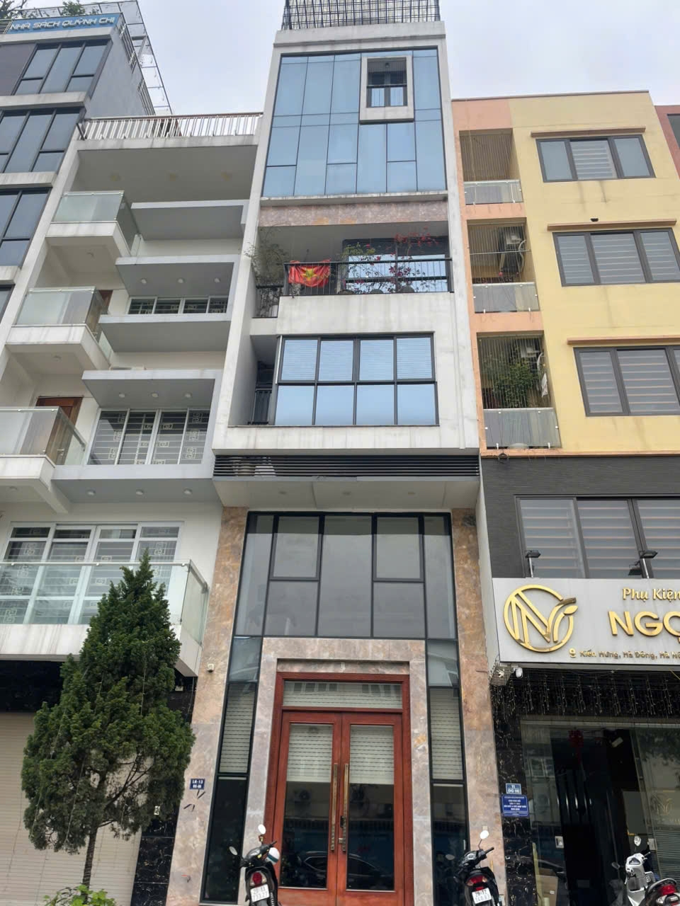 Bán nhà mặt phố Hoàng Công, Mậu Lương: Kinh doanh đỉnh cao, giá tốt nhất thị trường
