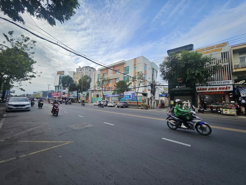 Cho thuê nhà mặt tiền Mậu Thân (gần Nguyễn Việt Hồng), ngang 5.7m, 3 lầu, giá 45tr/tháng