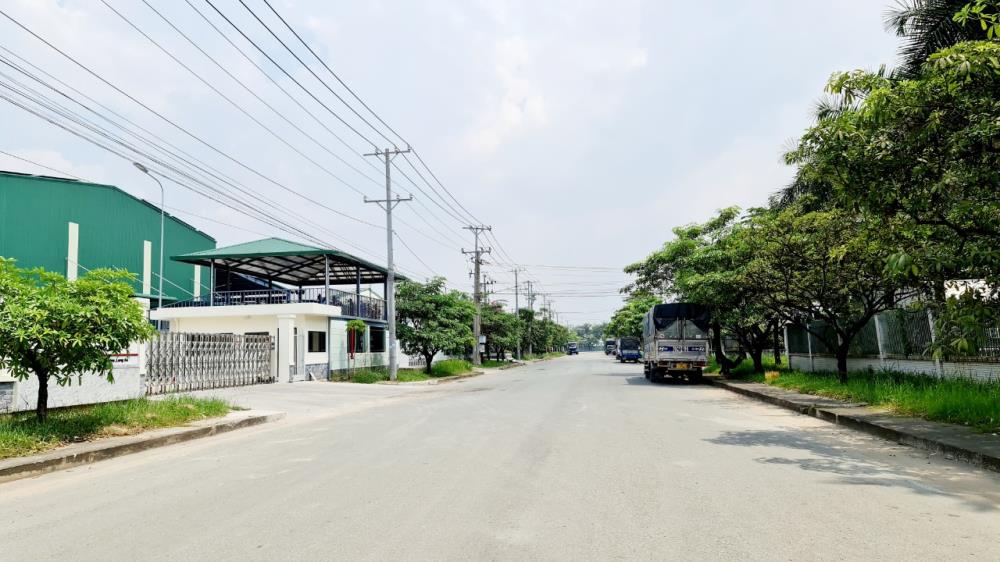 Cho thuê xưởng 1.000m2 Đức Hòa, Long An, có văn phòng, điện 3 pha, xe container, giá 65 triệu/tháng